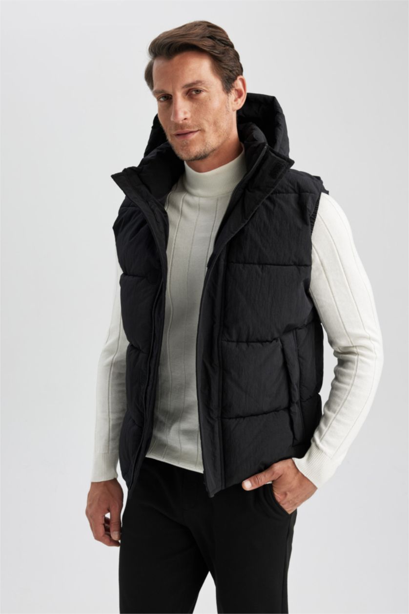 رجال أسود جيلي قصة عادية بغطاء للرأس