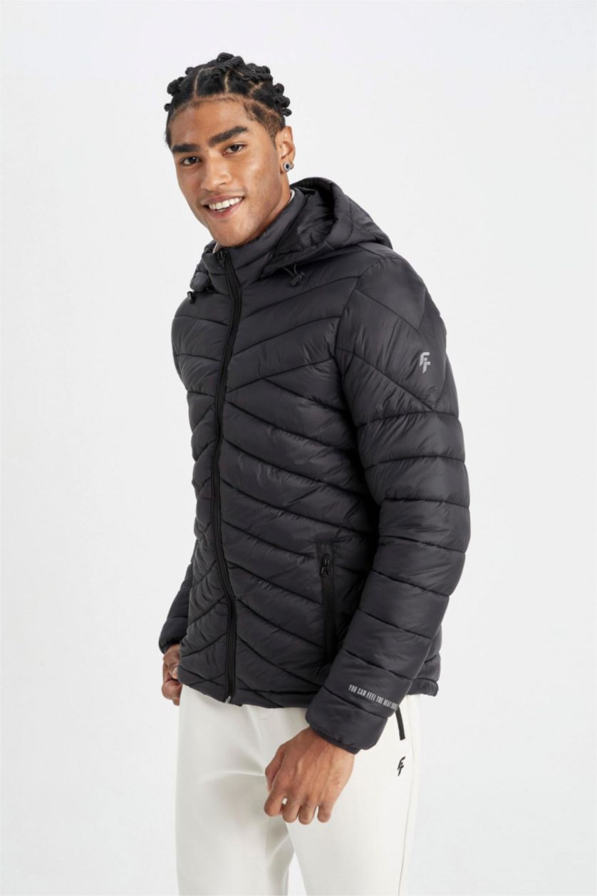 Men Black Water Repellent Zipper Puffer Jacket