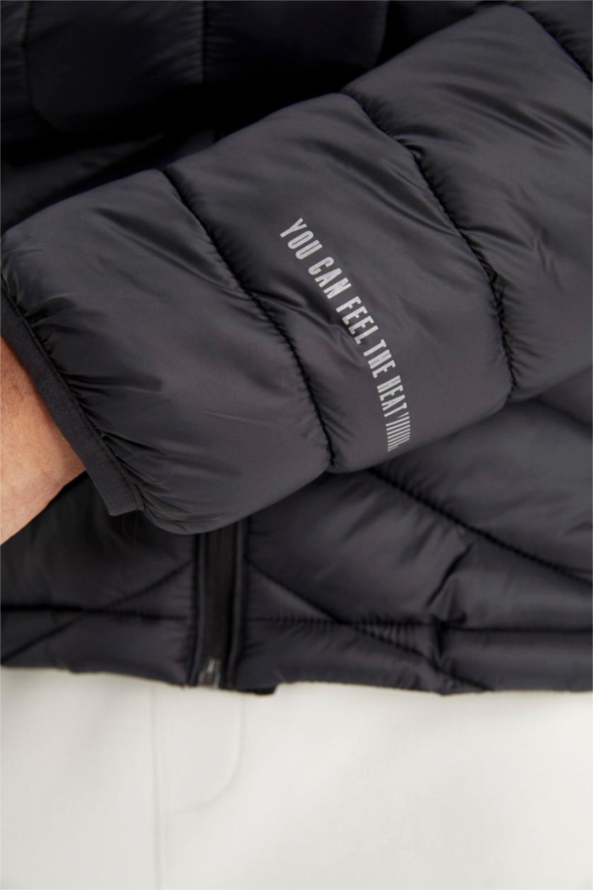 Men Black Water Repellent Zipper Puffer Jacket