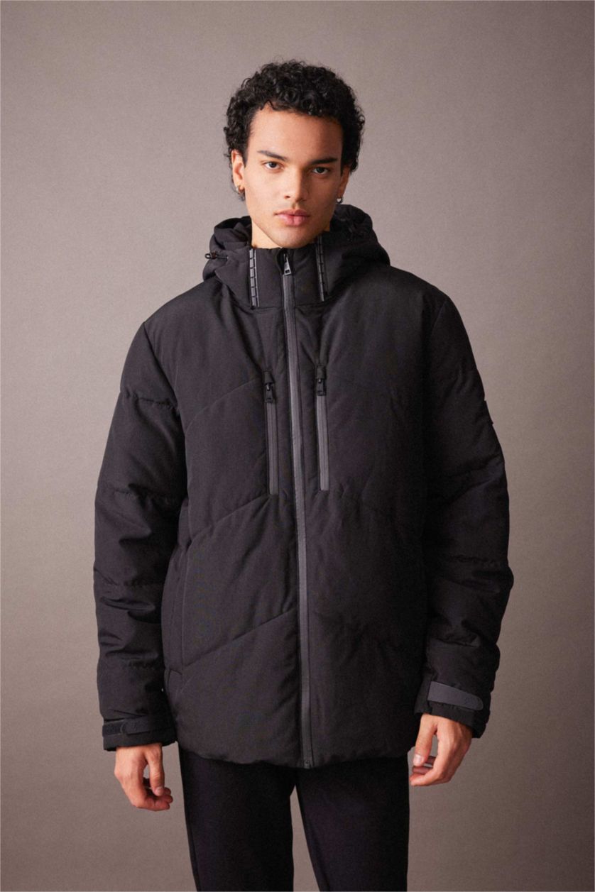 MAN Black DeFactoFit Water Repellent Slim Fit Hooded Puffer Jacket
