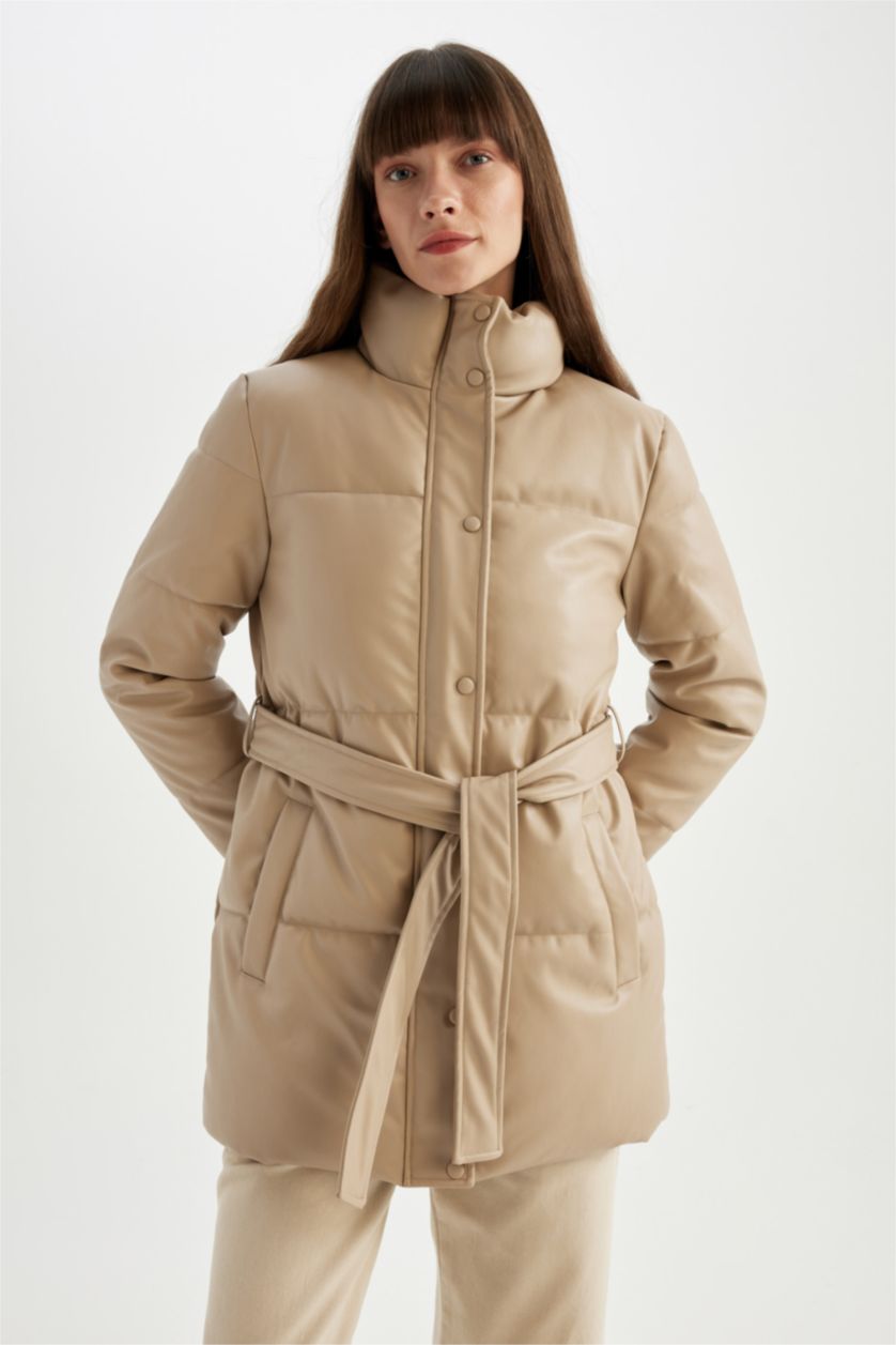 نساء بيج جاكيت نفخ جلد صناعي قصة عادية مقاوم للماء