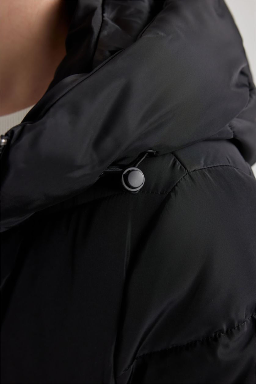 WOMAN Black Waterproof Regular Fit Hooded Puffer Long Jacket
