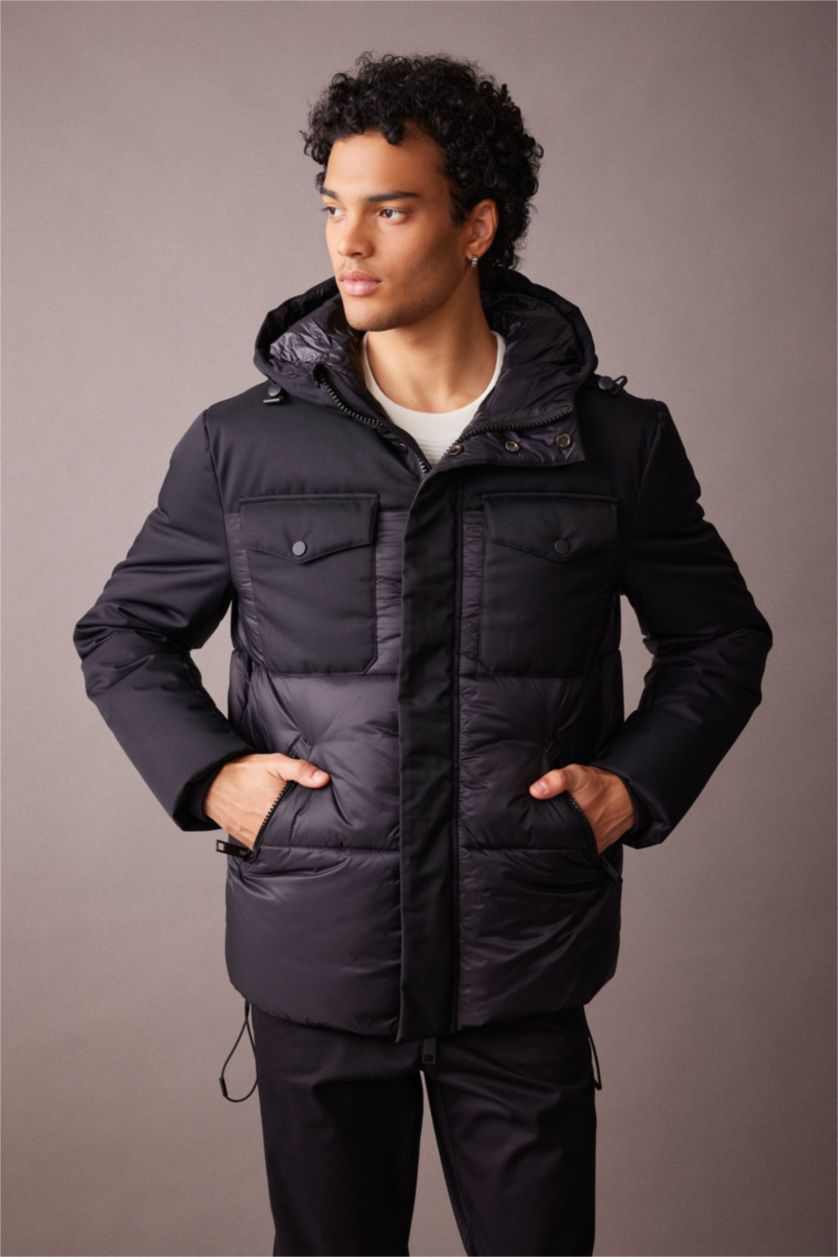 MAN Black Zipper Puffer Jacket
