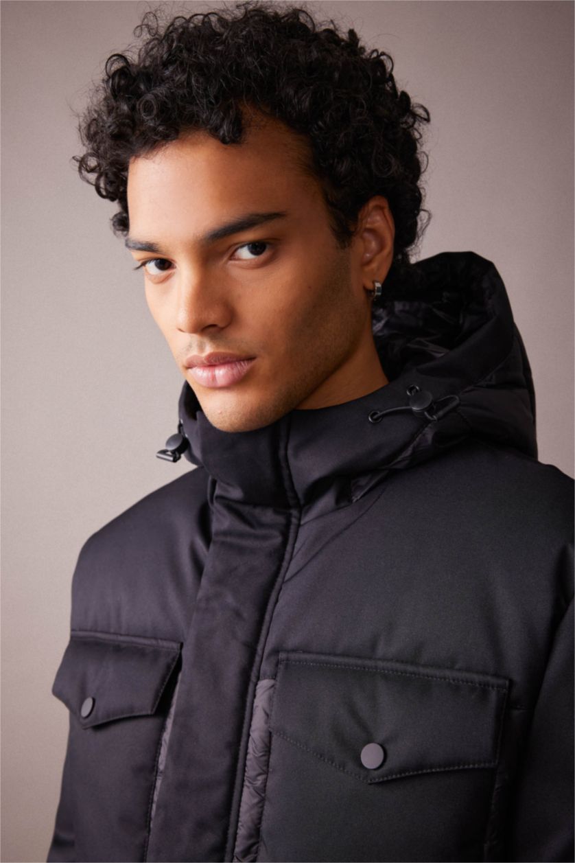 MAN Black Zipper Puffer Jacket