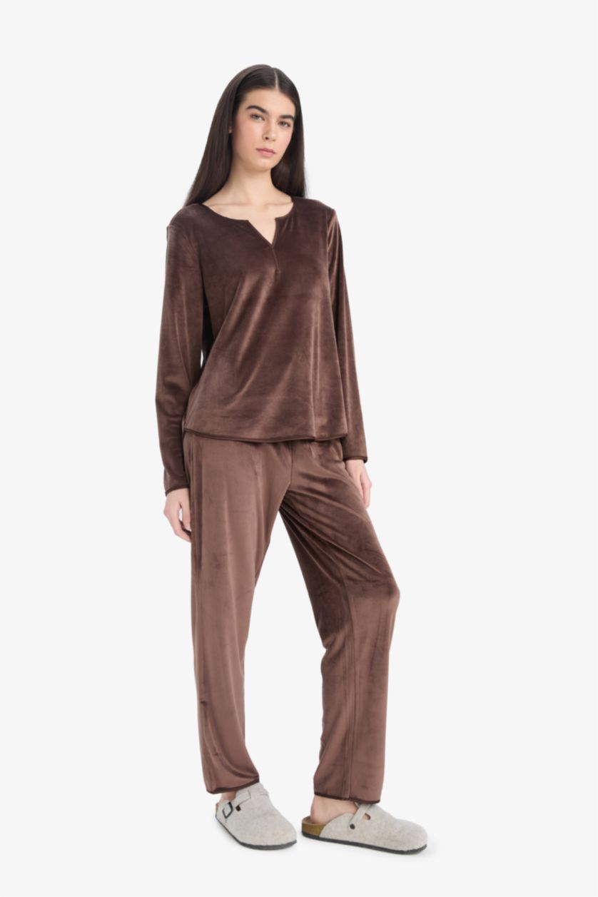 Kadın Kahve Pijama Takımı Regular Fit Uzun Kollu Velur Üst Uzun Alt