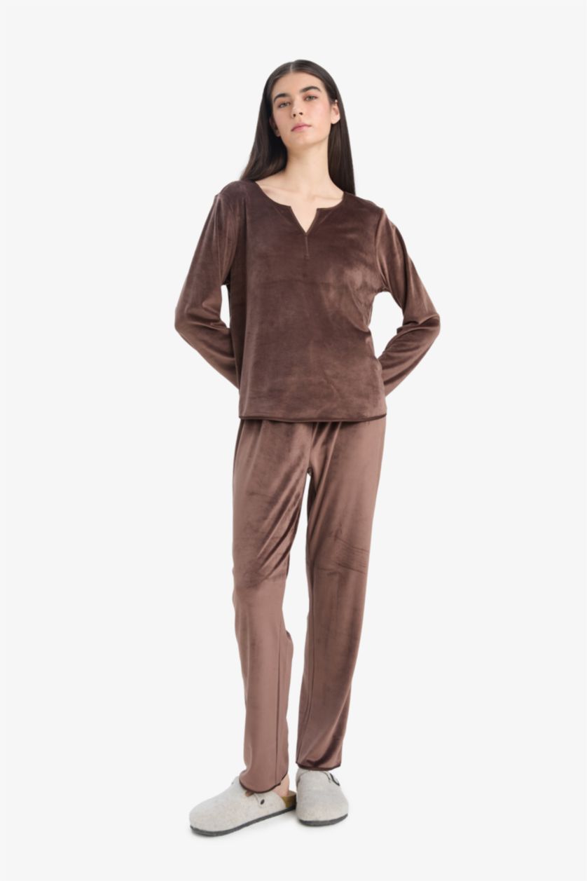 Kadın Kahve Pijama Takımı Regular Fit Uzun Kollu Velur Üst Uzun Alt