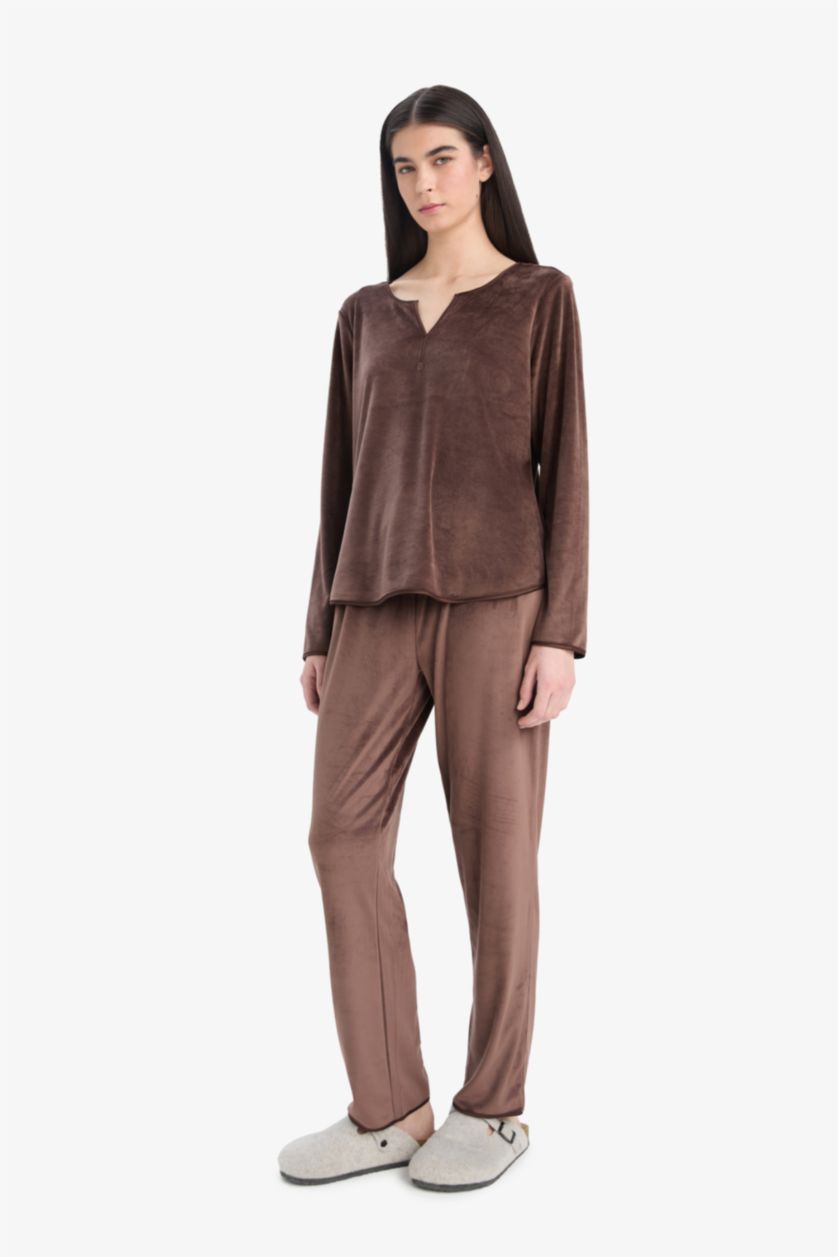 Kadın Kahve Pijama Takımı Regular Fit Uzun Kollu Velur Üst Uzun Alt