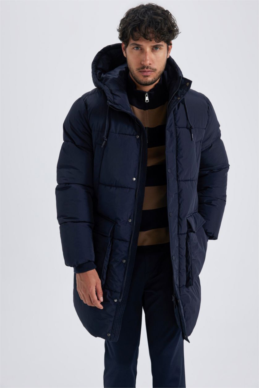 Man NAVY Regular Fit Hooded Lined Puffer Jacket