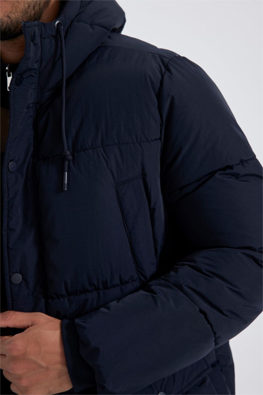 Man NAVY Regular Fit Hooded Lined Puffer Jacket