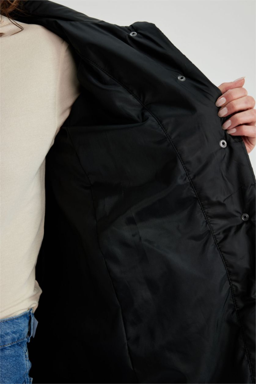 Женская Черный Куртка водоотталкивающая с воротником-стойкой