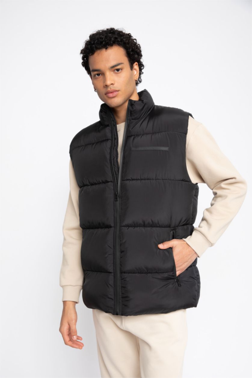 Erkek Siyah Slım Fıt Dik Yaka Yelek