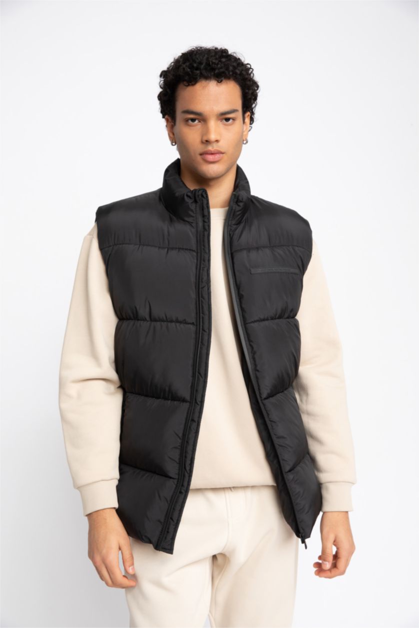 Erkek Siyah Slım Fıt Dik Yaka Yelek