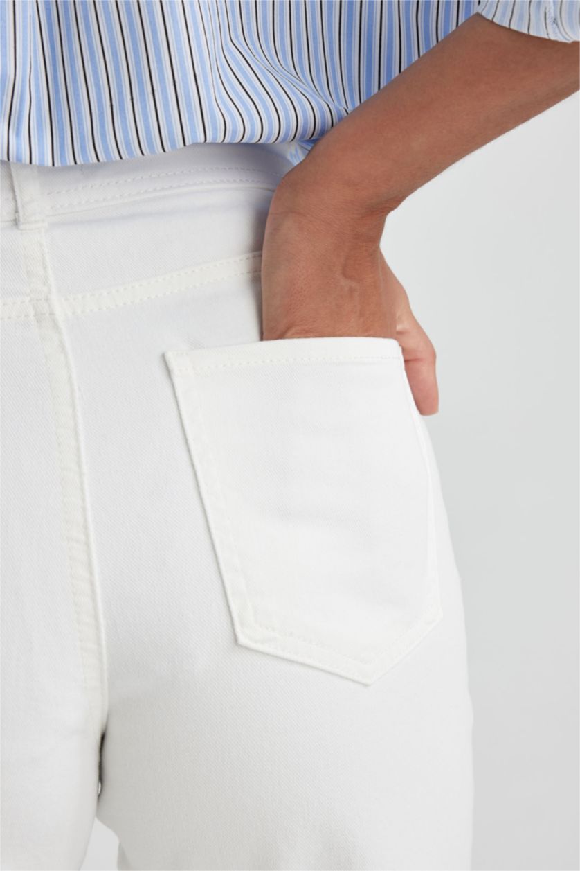 Kadın Beyaz Culotte Yüksek Bel Kesik Kısa Uçlu Paça Beyaz Jean Pantolon