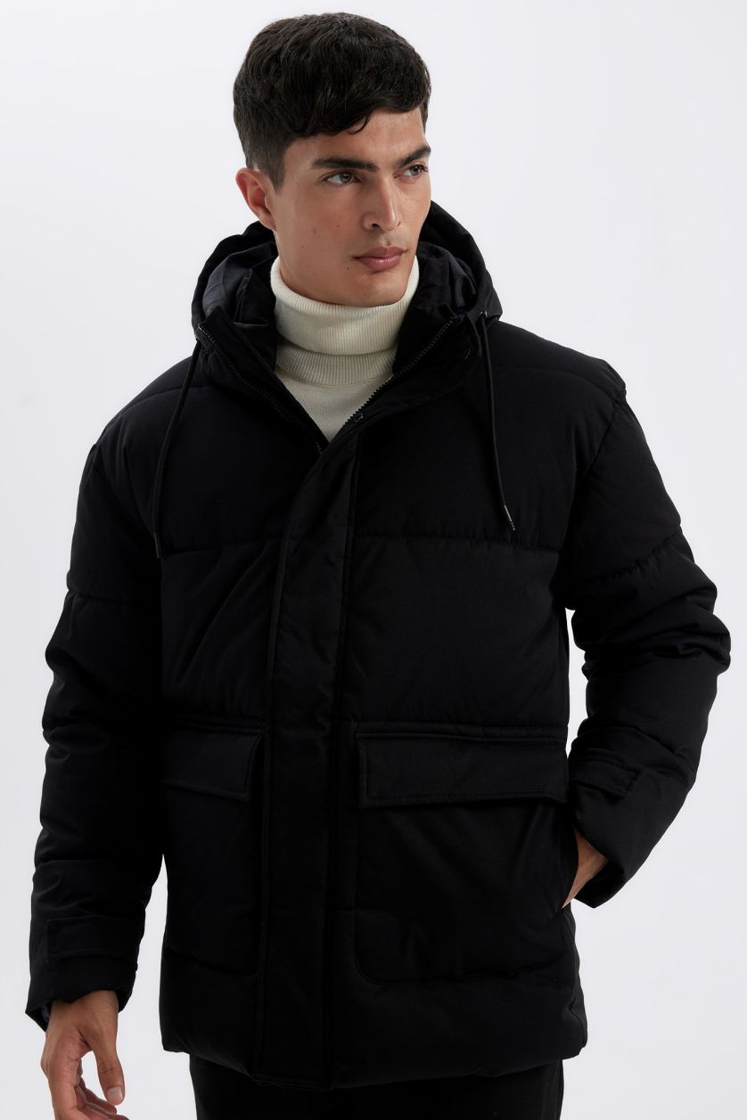 Man Black Slim Fit Hooded Zippered Double Pocket Puffer Jacket