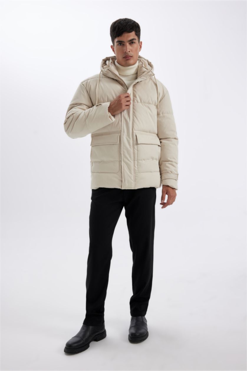 MAN White Slim Fit Hooded Zippered Double Pocket Puffer Jacket