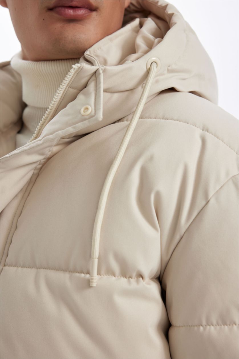 MAN White Slim Fit Hooded Zippered Double Pocket Puffer Jacket