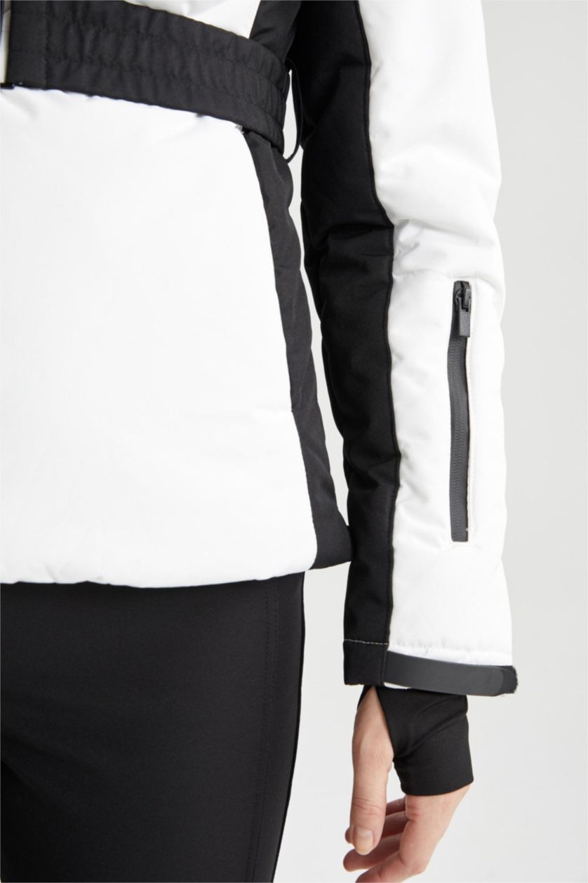 Woman White DeFactoFit Water Repellent Slim Fit Hooded Fleece Lined Ski Jacket