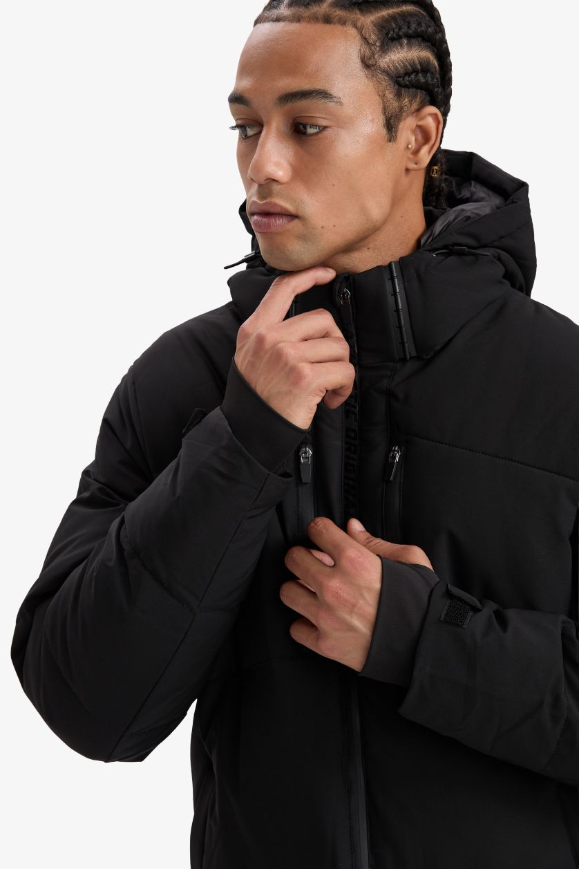 MAN Black DeFactoFit Slim Fit Waterproof Pockets Hooded Puffer Jacket