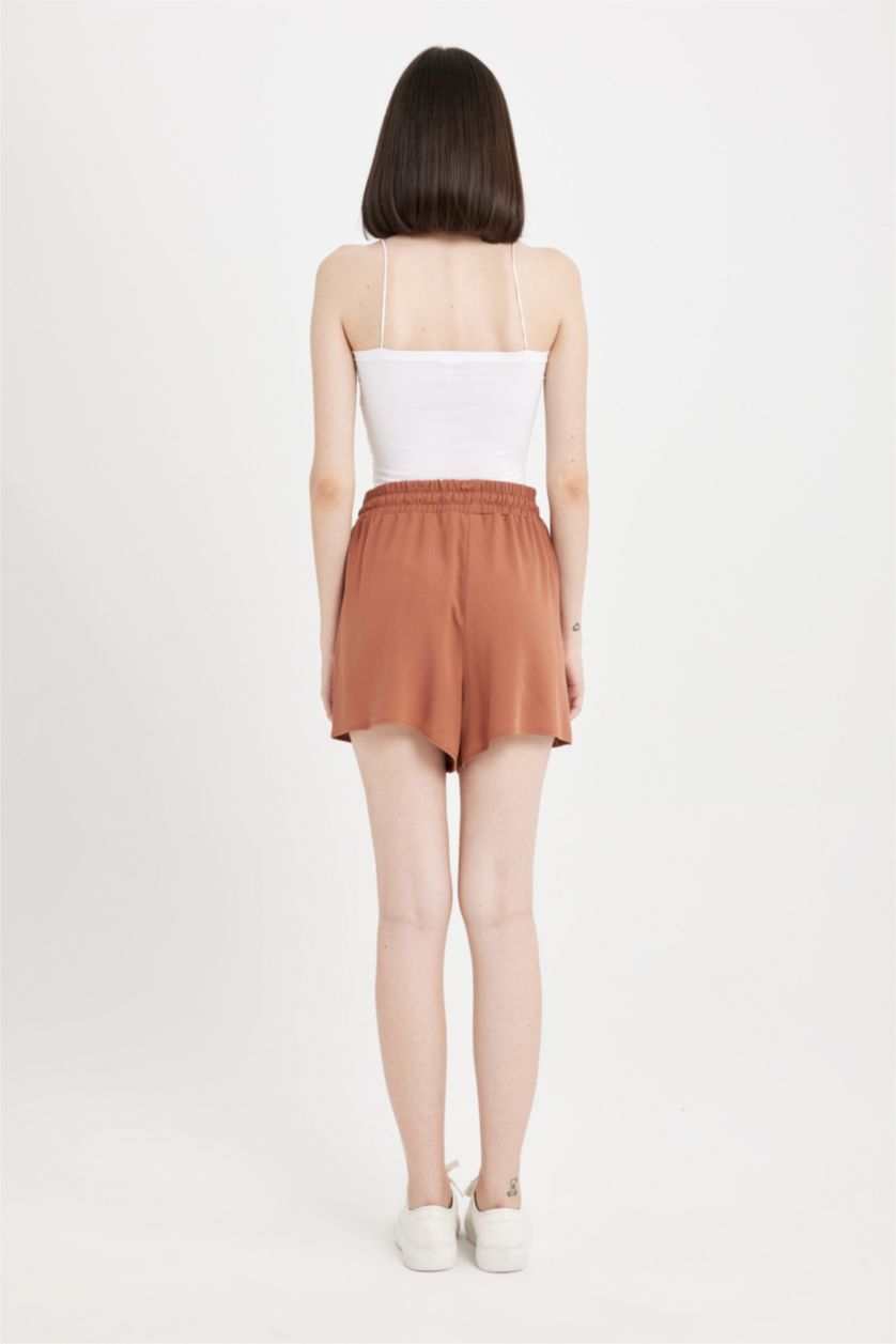 FEMME Marron Clair Short en viscose froissée taille normale à coupe régulière