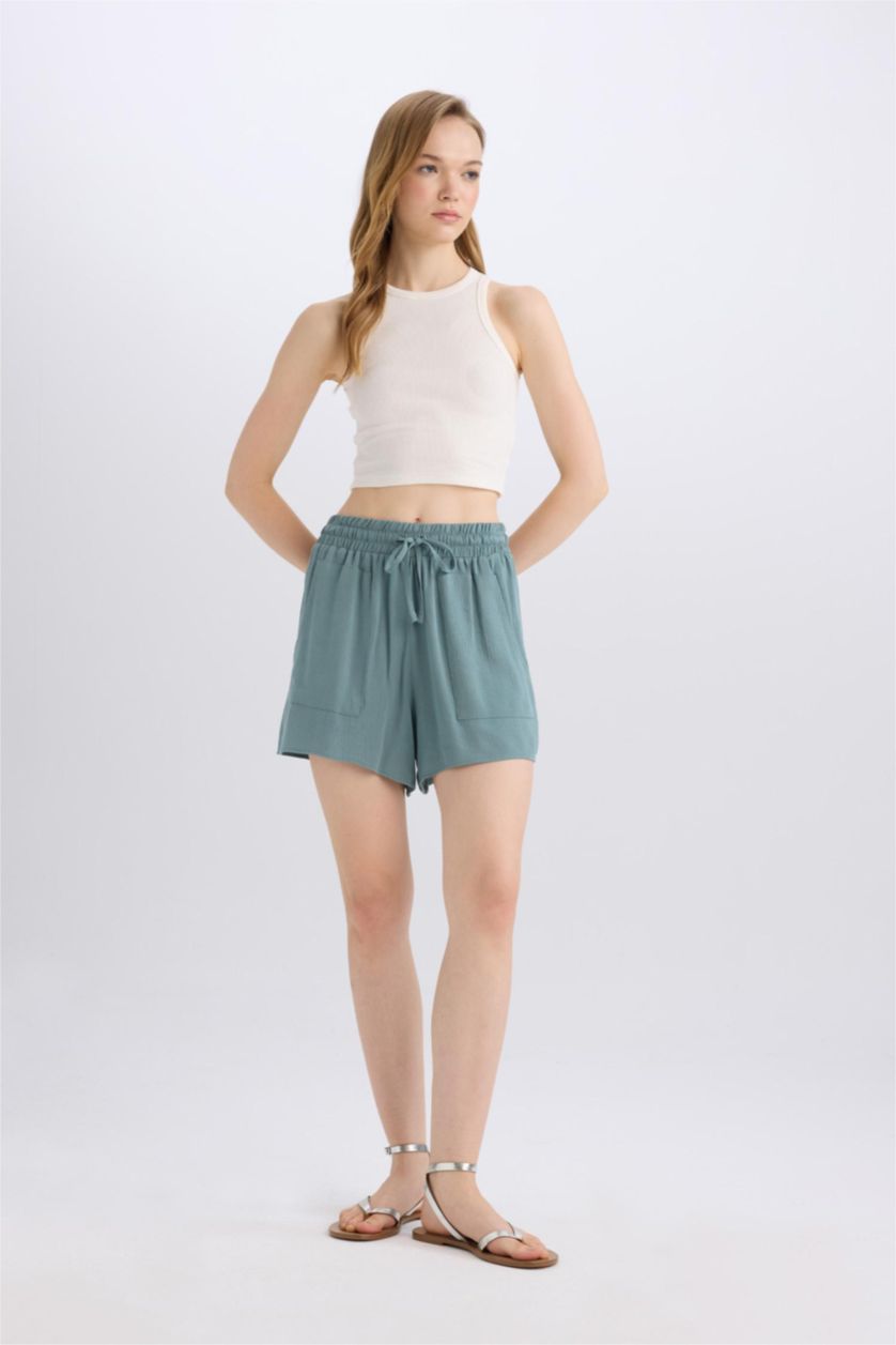 WOMAN DULL GREEN Regular Fit Regular Waist Straight Leg Crinkle Shorts