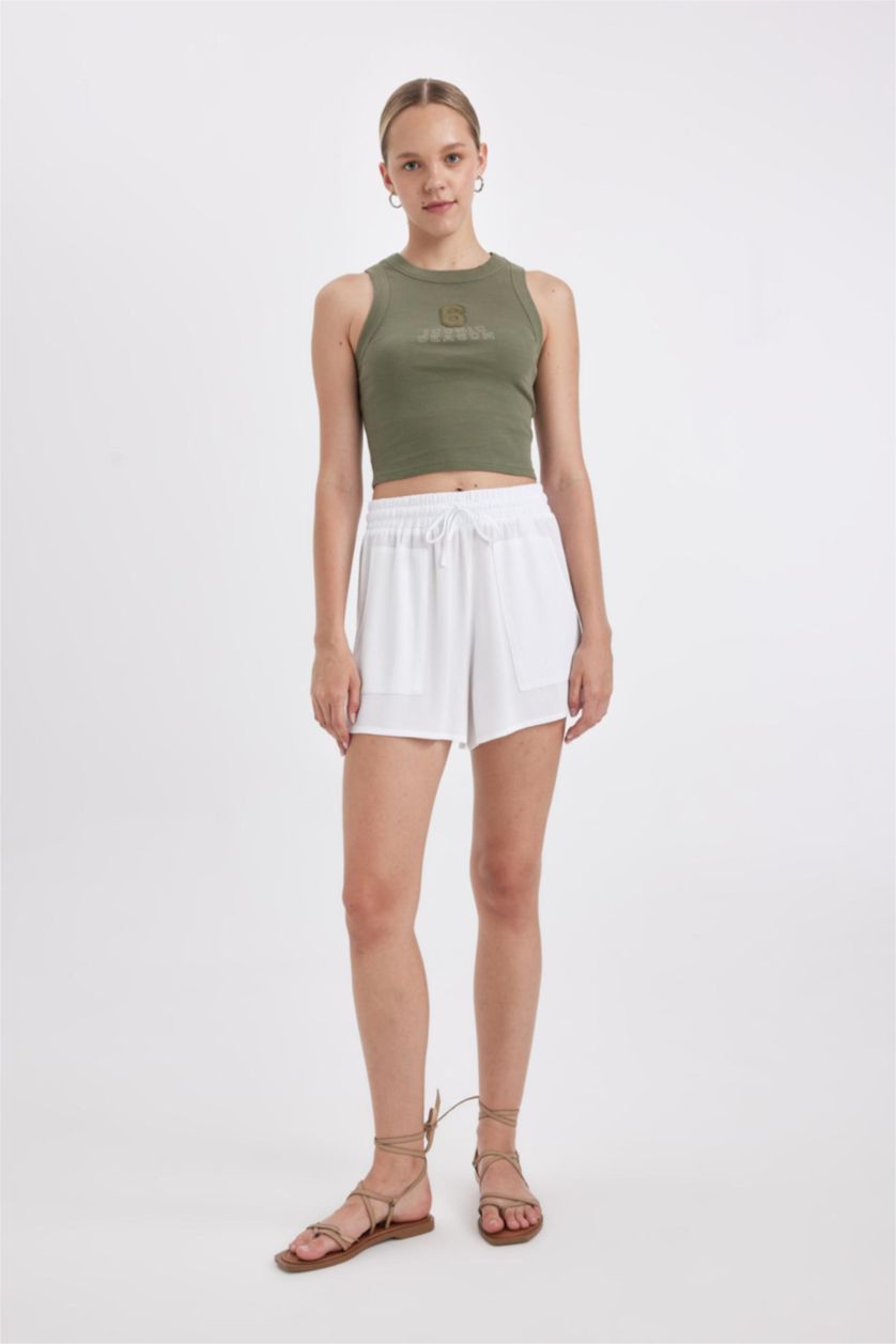 حريمي أبيض شورت فيسكوز قصة عادية بخصر عادي