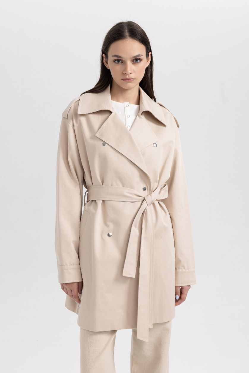 Kadın Kum Su Geçirmez Trençkot Oversize Geniş Kalıp Kruvaze Yaka Düğmeli Kemerli Cepli Apoletli Kuşaklı