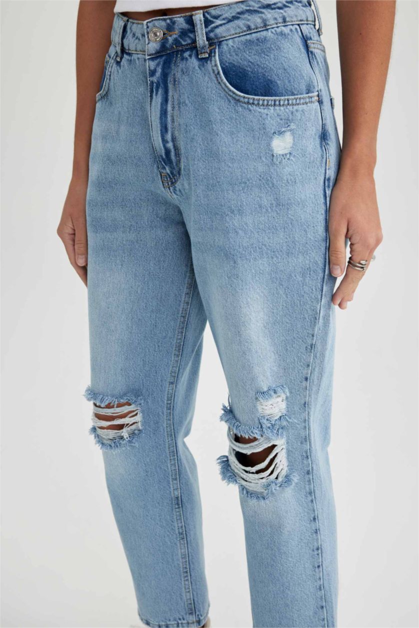 حريمي أزرق فاتح بنطلون جينز قطن بوي فريند ممزق