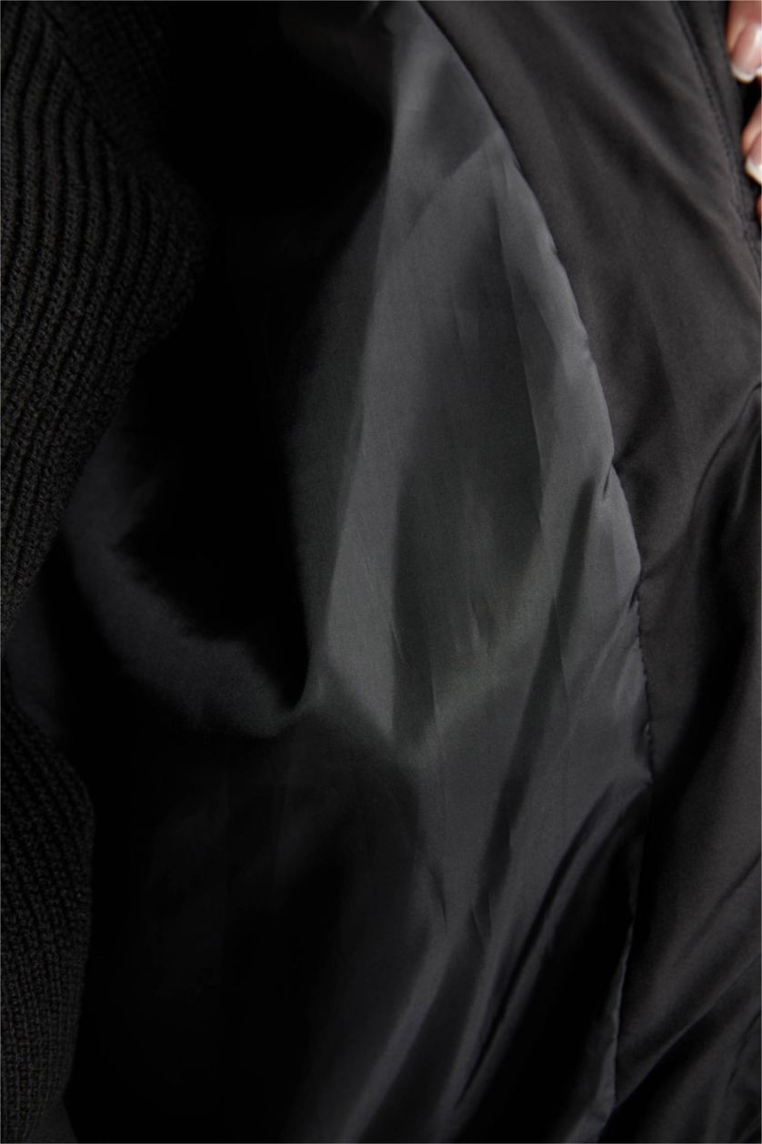 Kadın Siyah Su İtici Şişme Mont Oversize Geniş Kalıp Dik Yaka Fermuarlı Cepli Kapitoneli