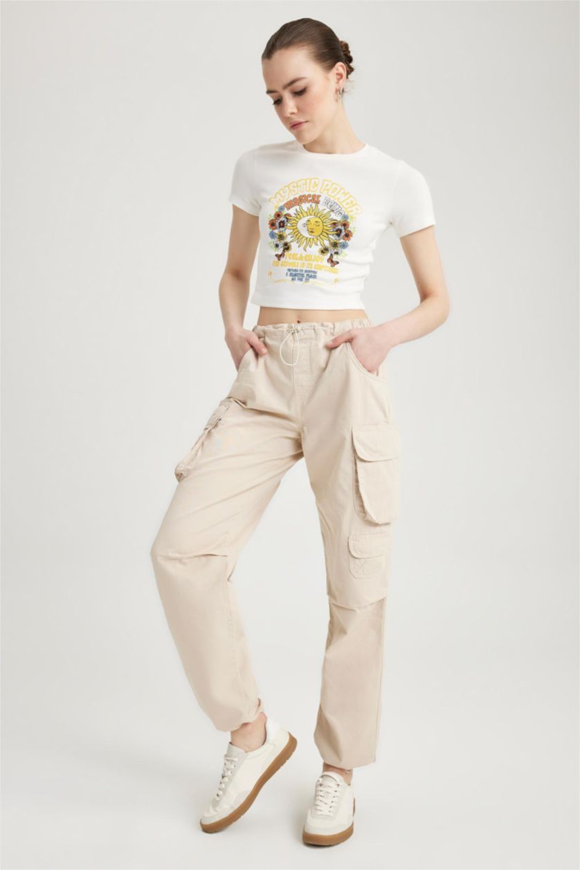 نساء اوف وايت تيشيرت قصير قصير الأكمام مطبوع