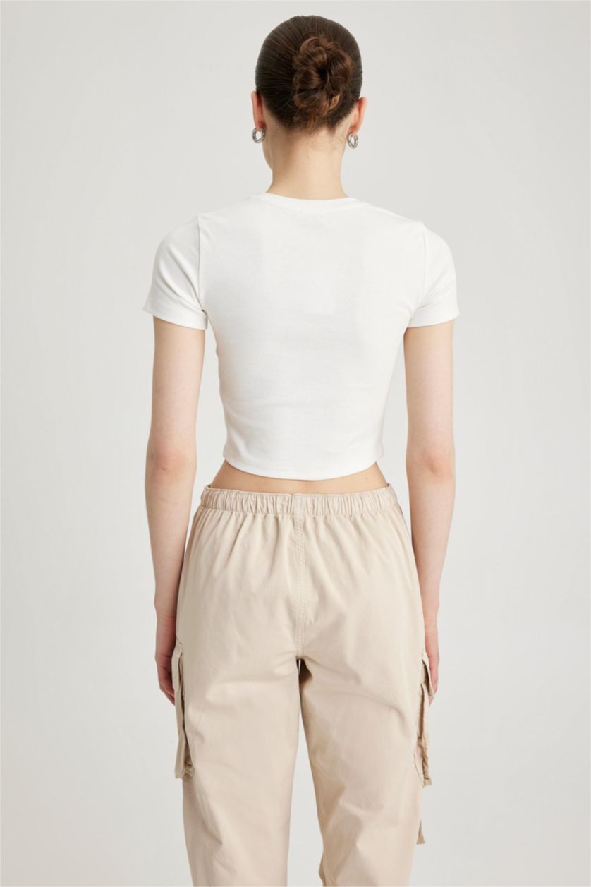 نساء اوف وايت تيشيرت قصير قصير الأكمام مطبوع