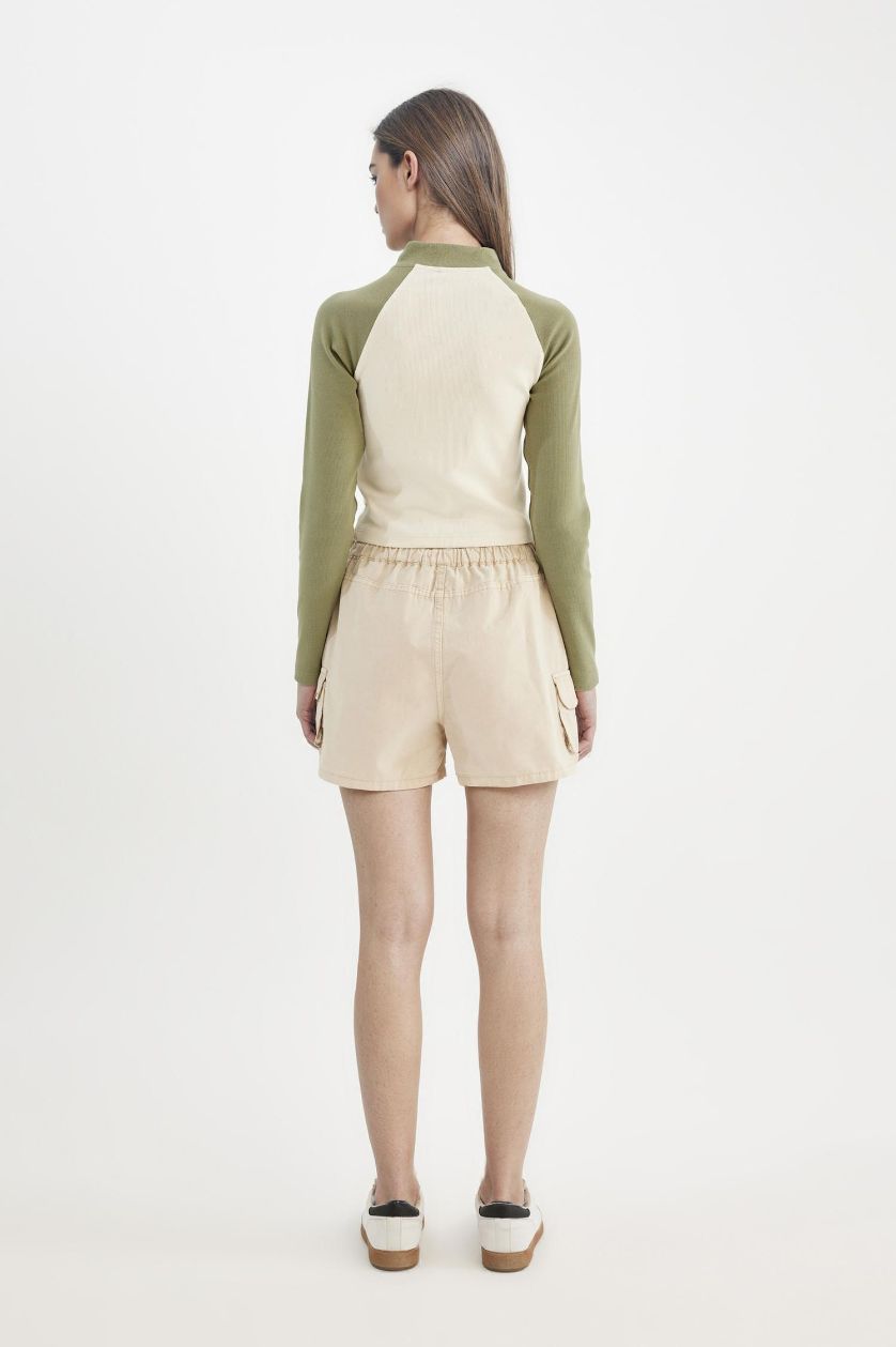 Kadın Bej Coool %100 Pamuk Regular Fit Normal Bel Kısa Paça Gabardin Şort