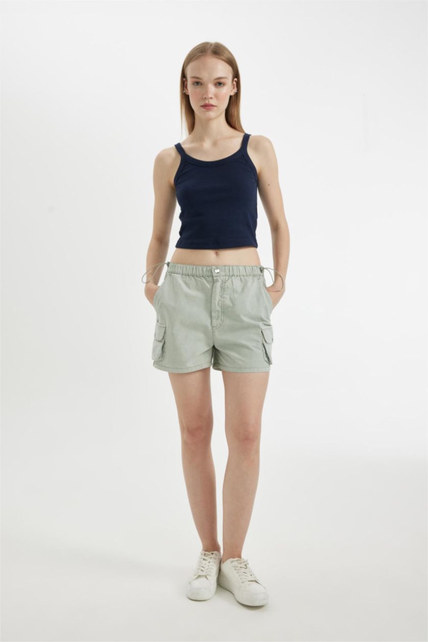 WOMAN Mint Regular Fit Regular Waist Short Leg Gabardine Shorts
