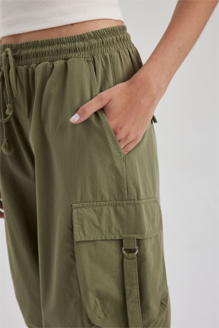 نساء كاكي شورت كارجو بوبلين بجيب