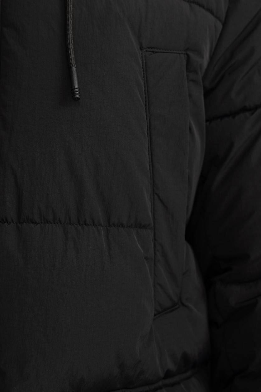 رجالي أسود جاكيت بامب طويل قصة عادية بكابيشون وتر برووف