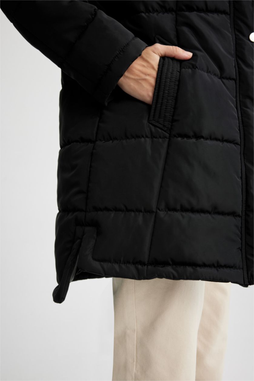 Жіночий Чорний Парка стандартного крою для жінок