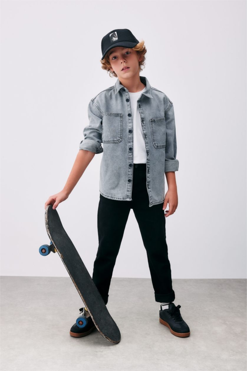 أولاد رمادي فاتح قميص جينز اوفر سايز ولادي كم طويل بياقة بولو