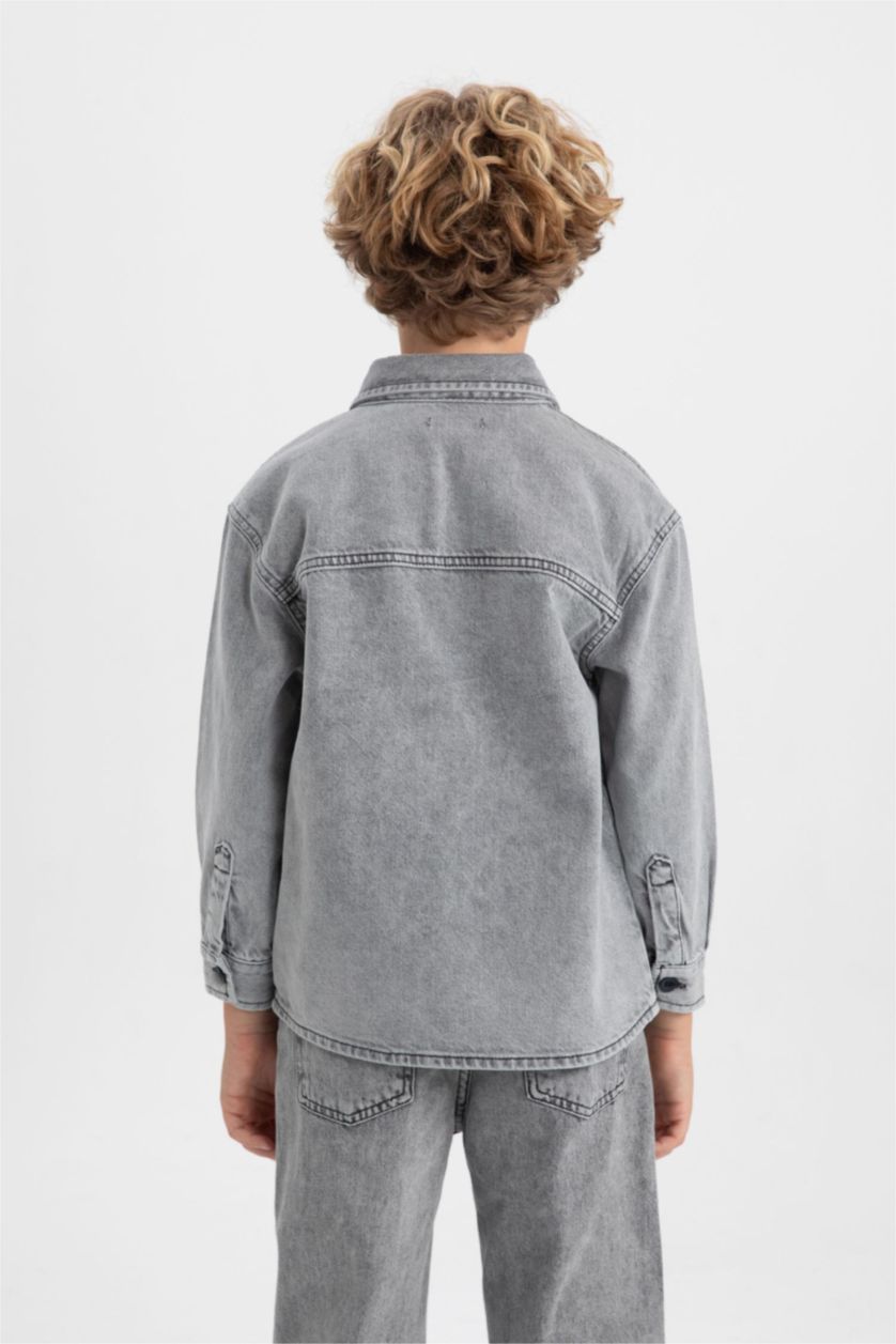 أولاد رمادي فاتح قميص جينز اوفر سايز ولادي كم طويل بياقة بولو