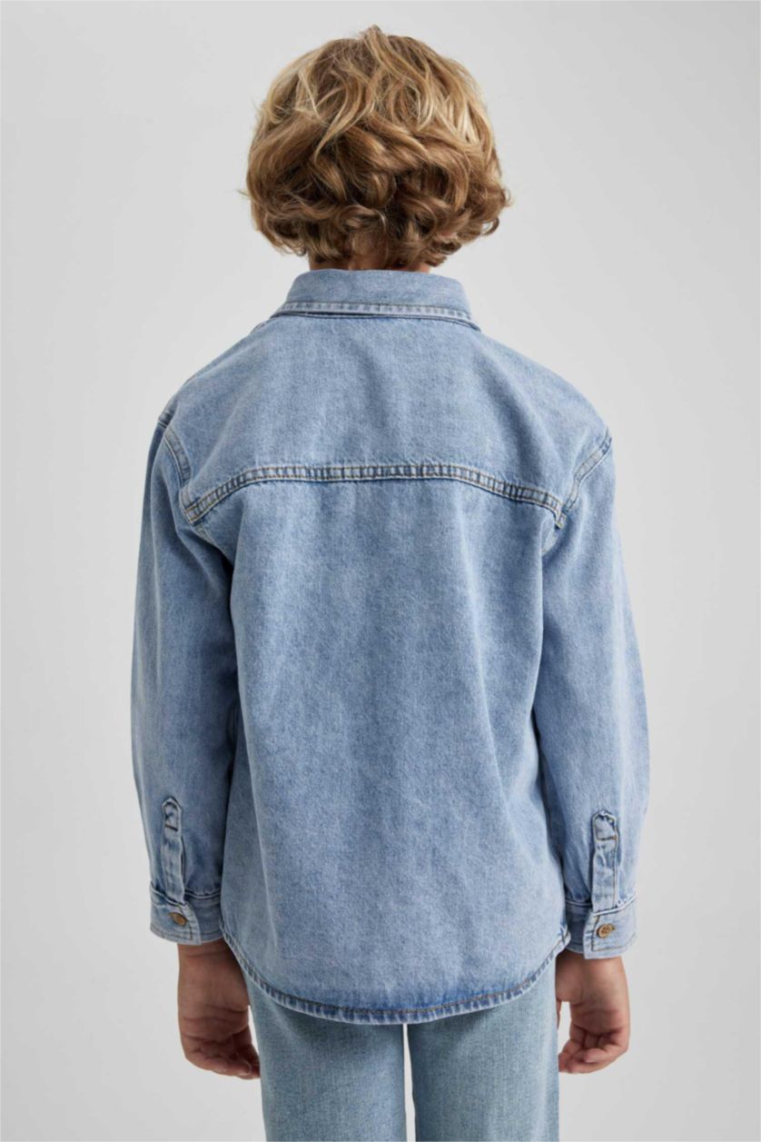 أولاد أزرق فاتح قميص جينز اولادي اوفر سايز بياقة بولو