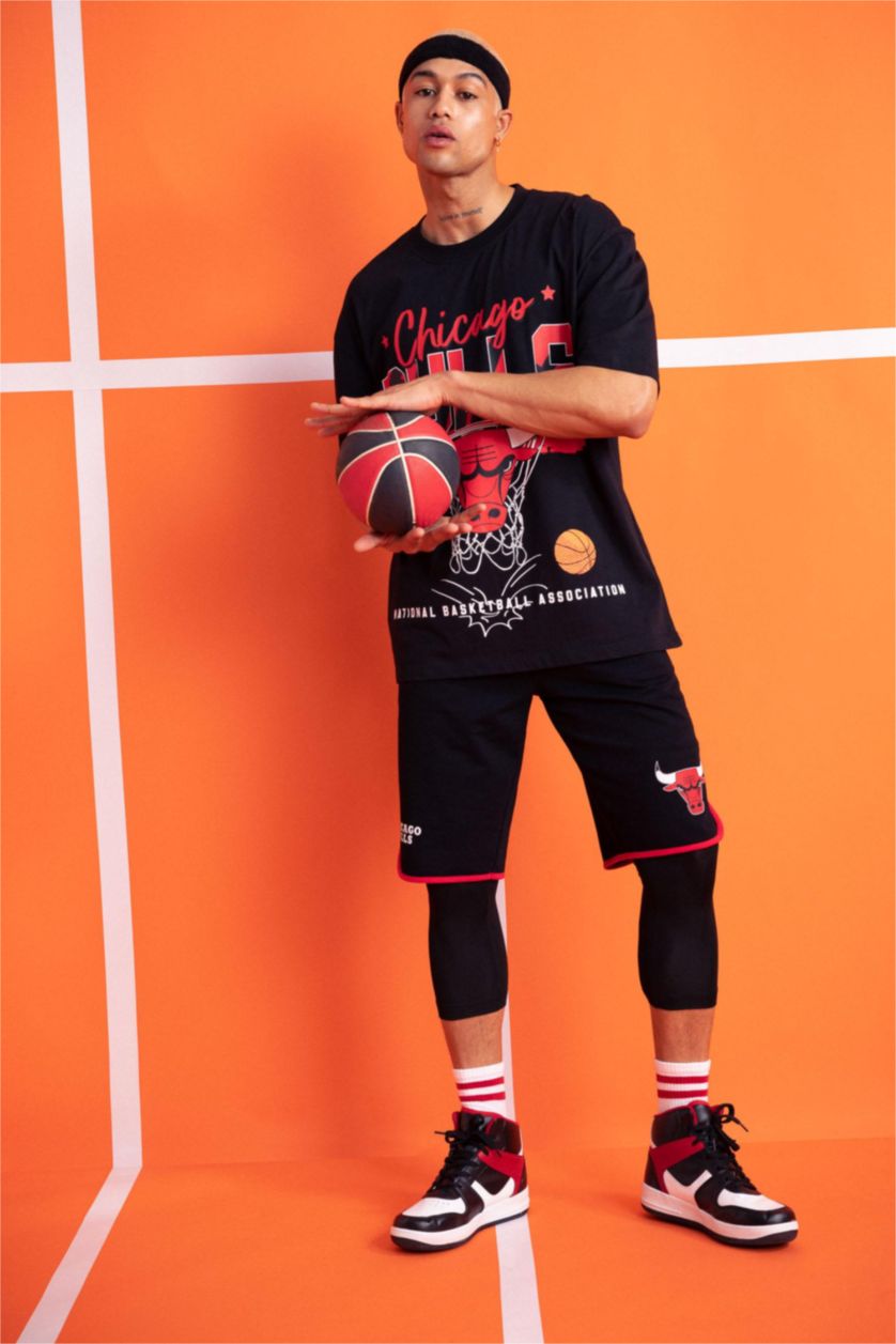 MAN Black DeFactoFit NBA Chicago Bulls Regular Fit Short Leg Shorts