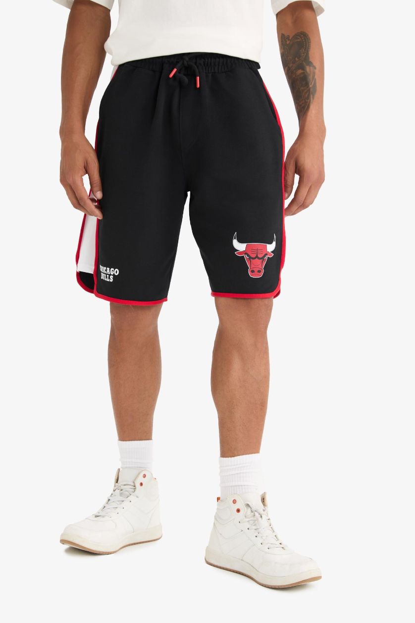 Erkek Siyah NBA Chicago Bulls Standart Fit Cepli Bermuda Şort