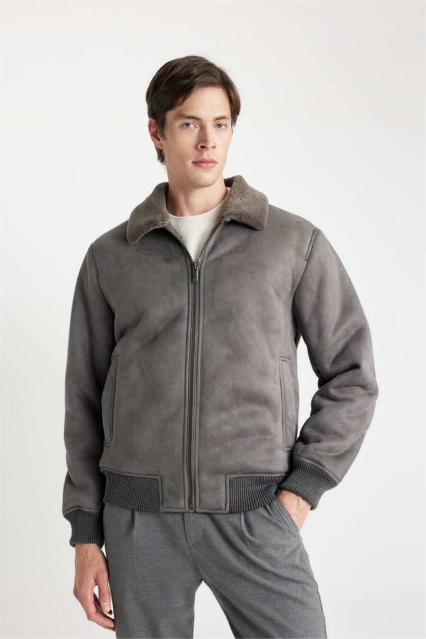 Erkek Gri Slim Fit Dar Kesim Kürklü Polo Yaka Astarlı Fermuarlı Cepli Süet Mont