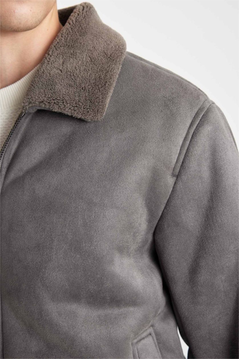 Erkek Gri Slim Fit Dar Kesim Kürklü Polo Yaka Astarlı Fermuarlı Cepli Süet Mont