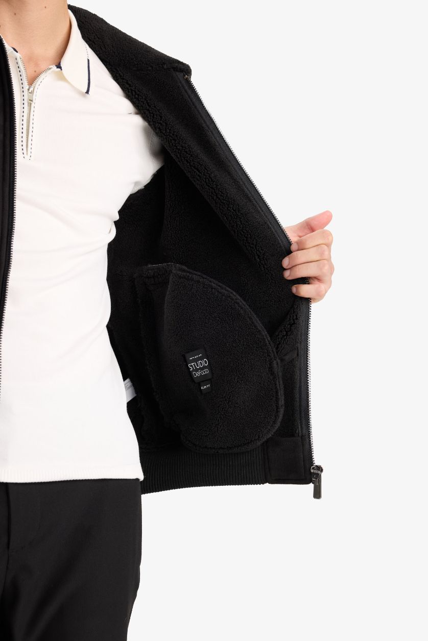 Erkek Siyah Slim Fit Dar Kesim Kürklü Polo Yaka Astarlı Fermuarlı Cepli Süet Mont