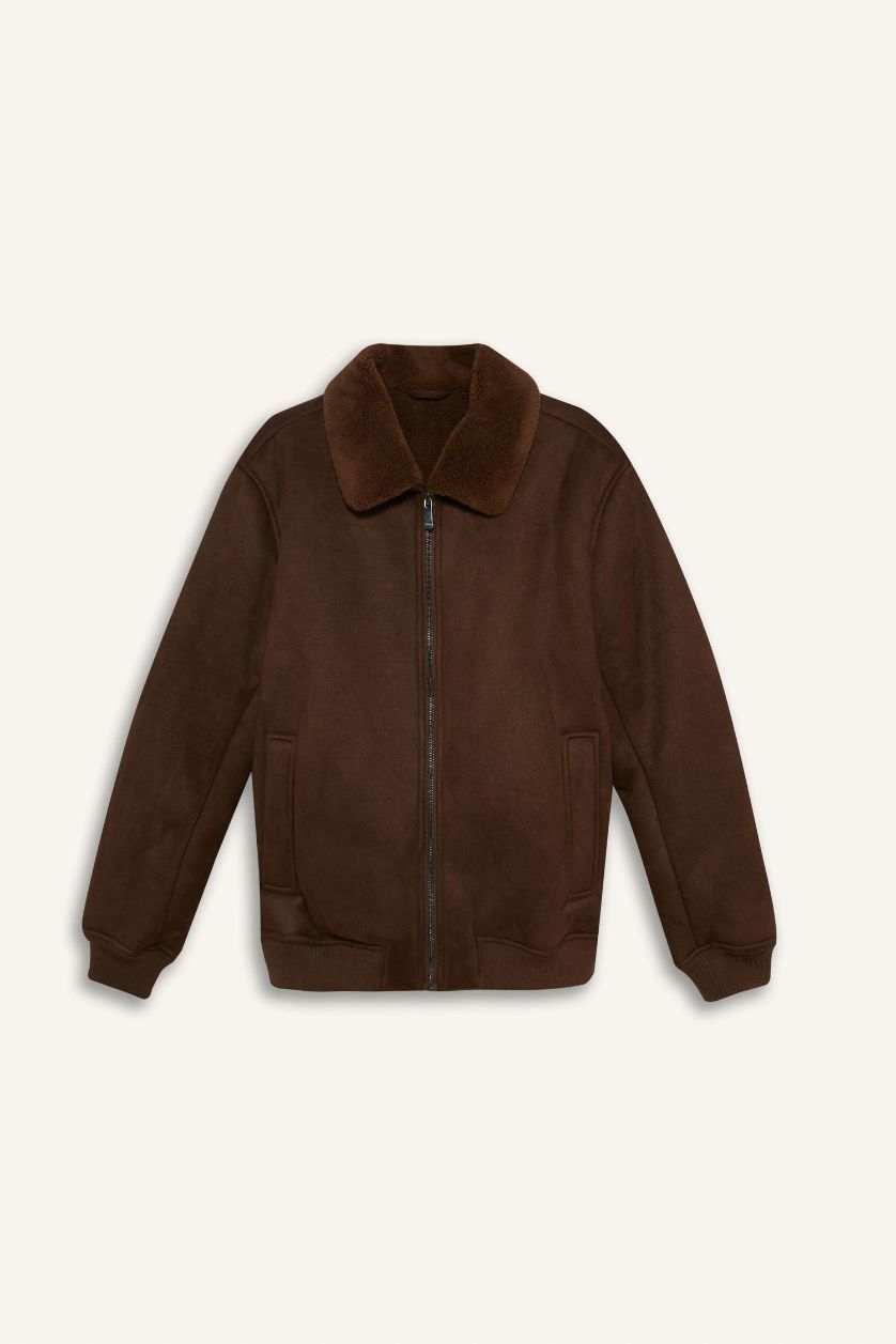 Erkek Kahve Slim Fit Dar Kesim Kürklü Polo Yaka Astarlı Fermuarlı Cepli Süet Mont