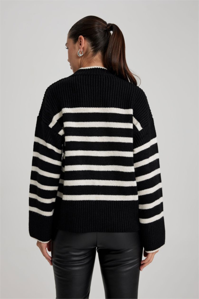 حريمي أسود Relax Fit Pullover