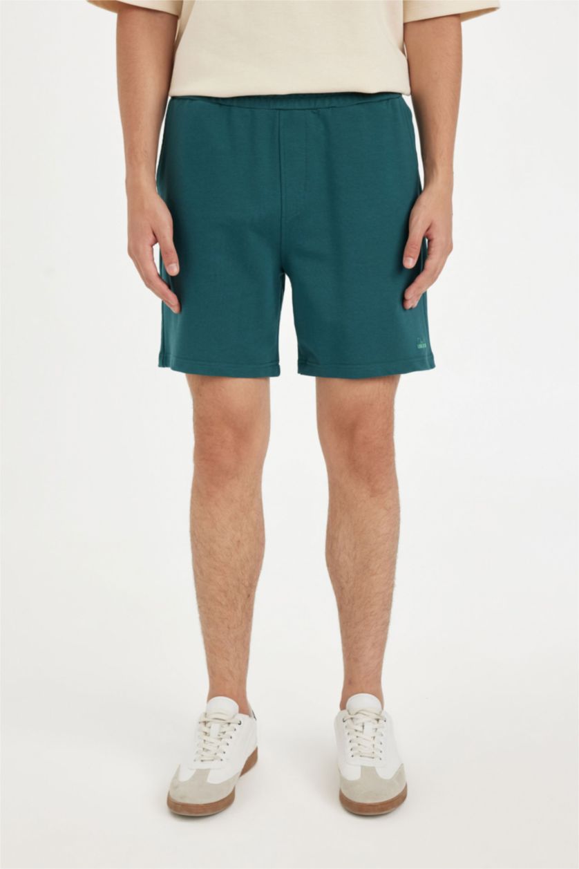 Erkek Koyu Yeşil Slım Fıt Dar Paça Şort