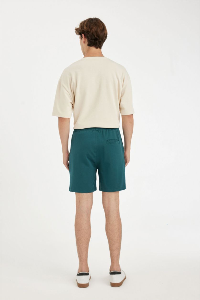 Erkek Koyu Yeşil Slım Fıt Dar Paça Şort