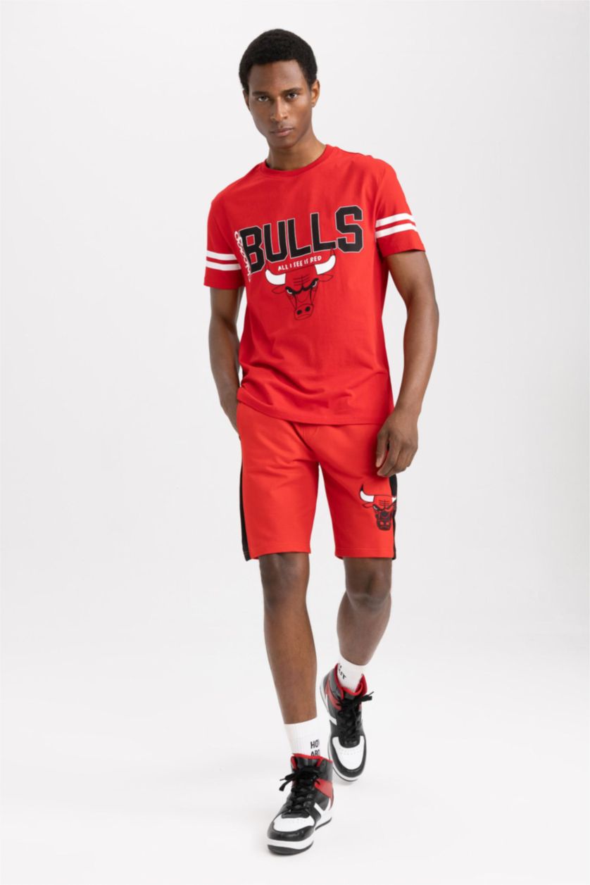 MAN Red DeFactoFit NBA Chicago Bulls Licensed Standard Fit Shorts