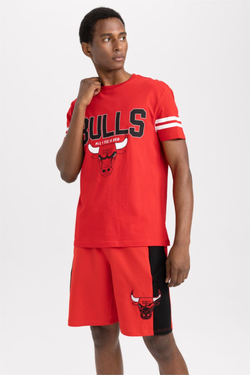MAN Red DeFactoFit NBA Chicago Bulls Licensed Standard Fit Shorts