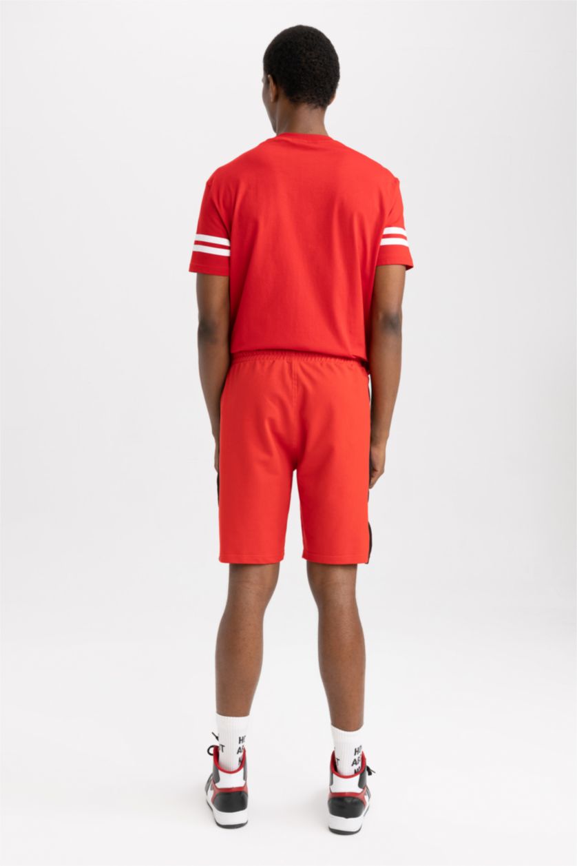 MAN Red DeFactoFit NBA Chicago Bulls Licensed Standard Fit Shorts